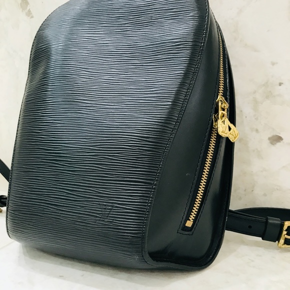 LOUIS VUITTON Black Backpack Epi Mabillon Leather - Picture 4 of 10